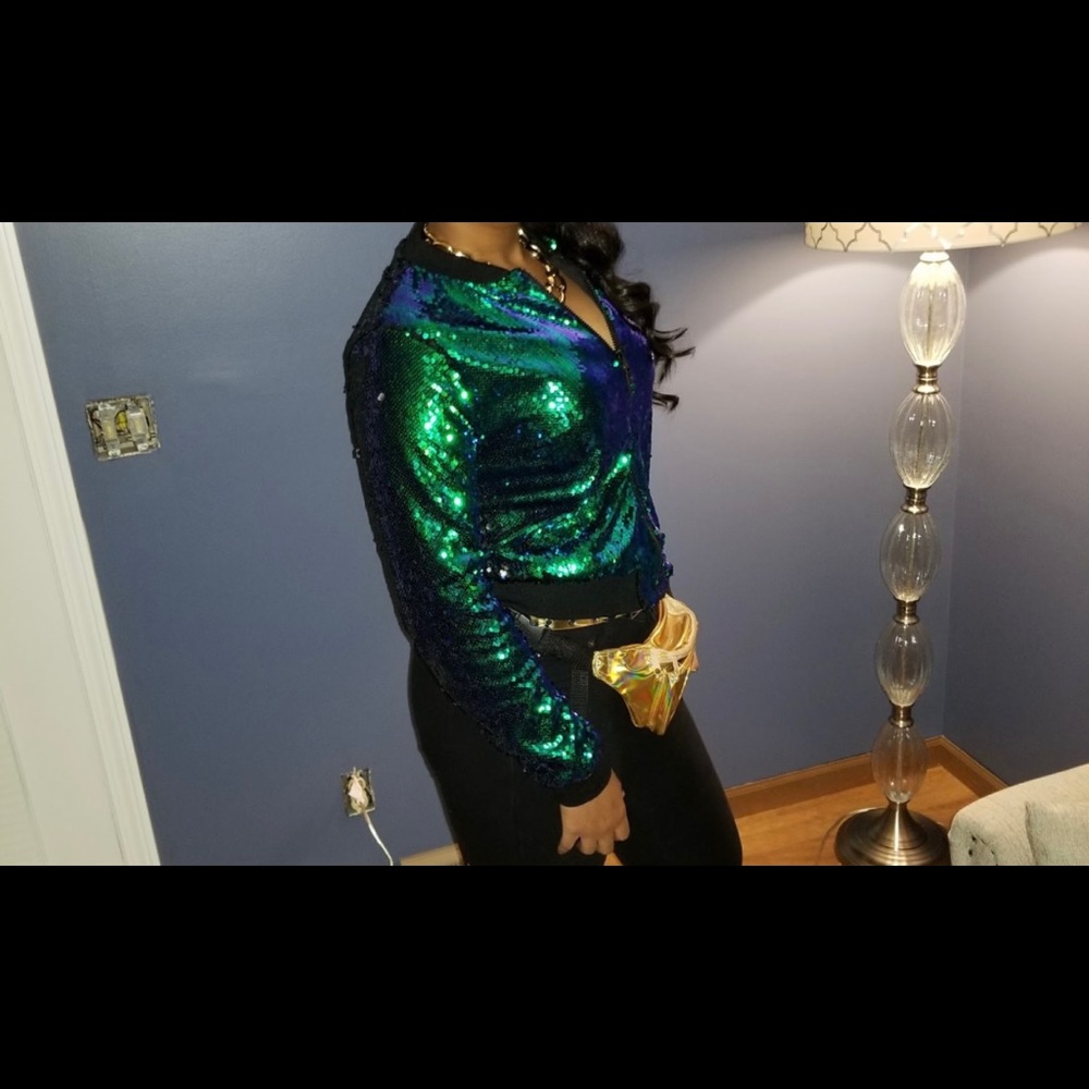 Sequin jacket . Worn once . Pet & Smoke free home